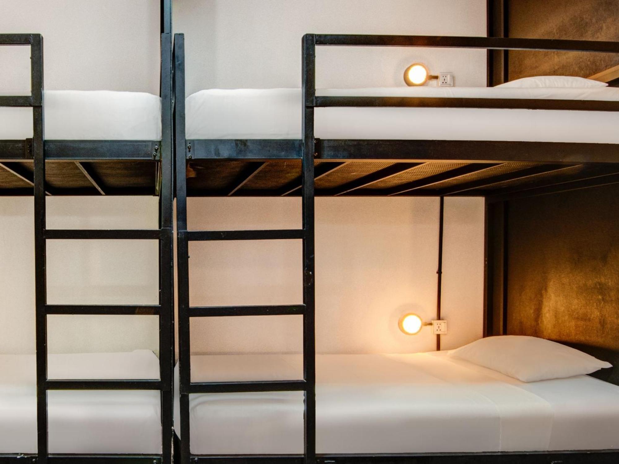 Mad Monkey Hostel Πνομ Πενχ Εξωτερικό φωτογραφία