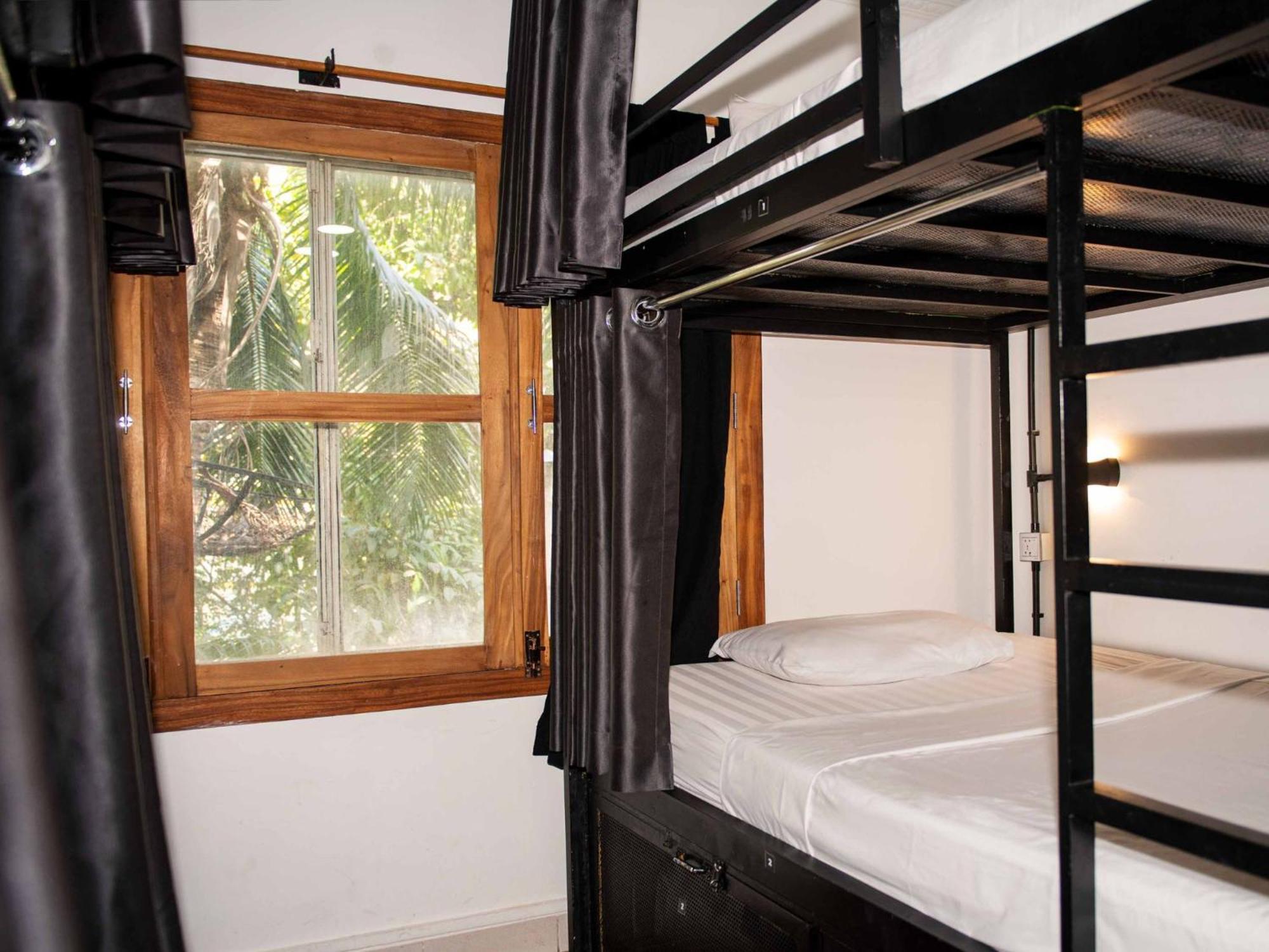 Mad Monkey Hostel Πνομ Πενχ Εξωτερικό φωτογραφία