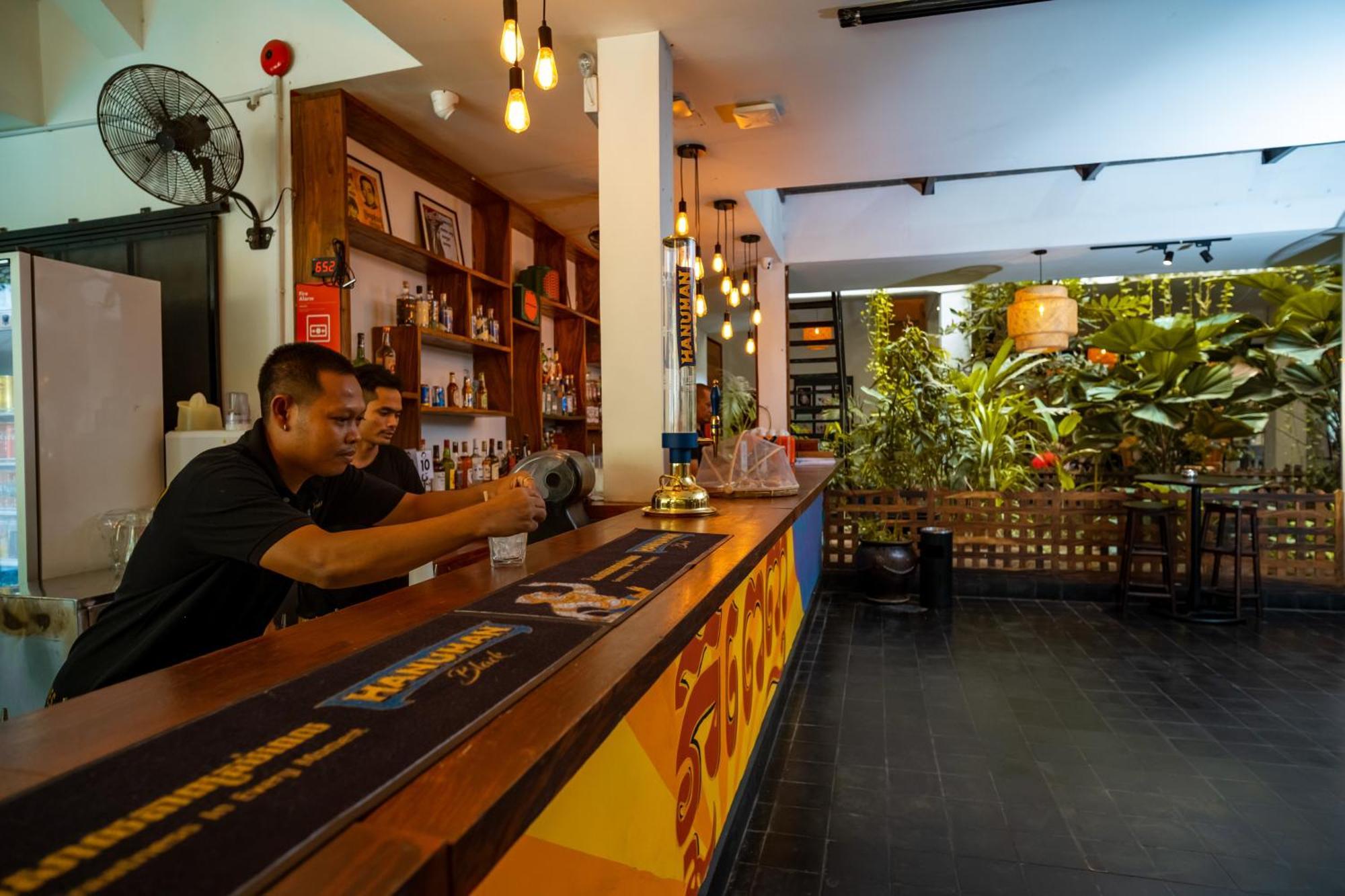 Mad Monkey Hostel Πνομ Πενχ Εξωτερικό φωτογραφία