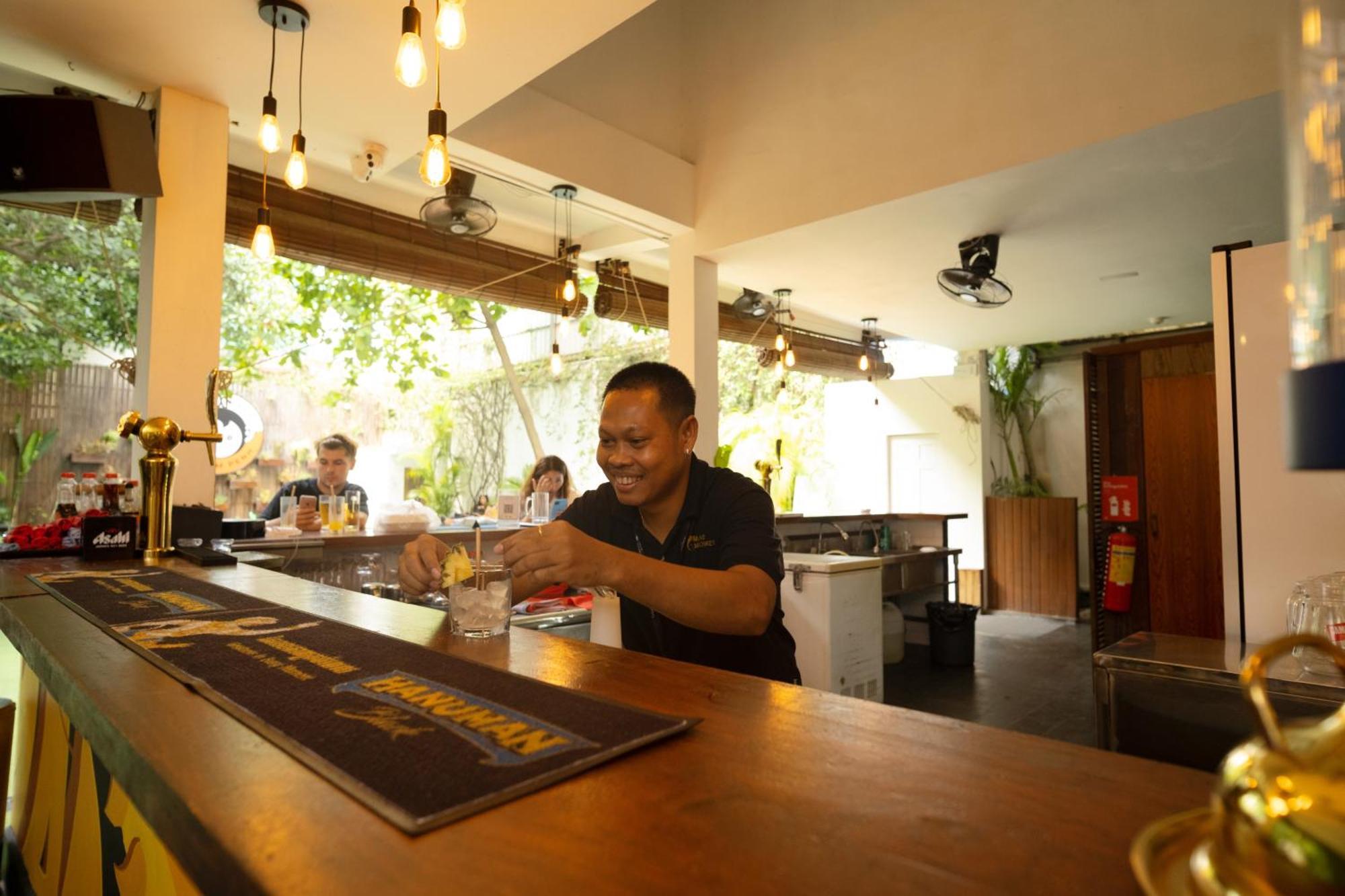 Mad Monkey Hostel Πνομ Πενχ Εξωτερικό φωτογραφία